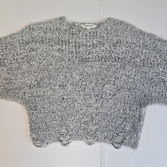DAVI & DANI Distressed Gray Sweater - Picture 2 of 4
